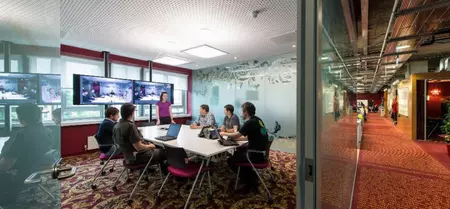 A HANGZAVAR HATÁSSAL VAN A MUNKAHELYI TELJESÍTMÉNYÉRE A HANGZAVAR HATÁSSAL VAN A MUNKAHELYI TELJESÍTMÉNYÉRE